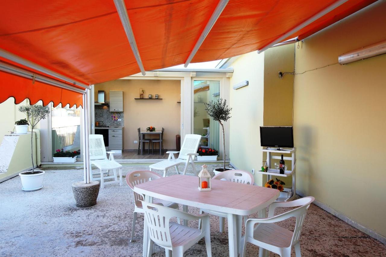 Re Sole Case Vacanze - Esclusivo Attico M A R T E Con Spaziosissima Terrazza Solarium Attrezzata Авола Екстер'єр фото