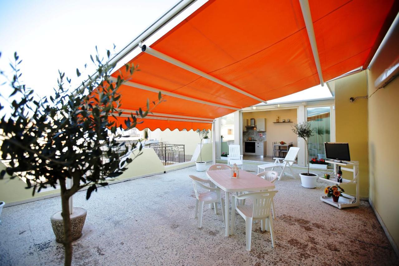 Re Sole Case Vacanze - Esclusivo Attico M A R T E Con Spaziosissima Terrazza Solarium Attrezzata Авола Екстер'єр фото