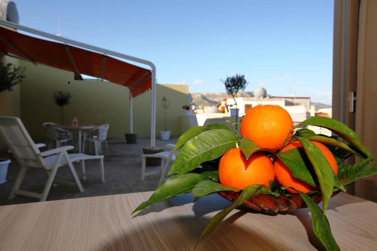 Re Sole Case Vacanze - Esclusivo Attico M A R T E Con Spaziosissima Terrazza Solarium Attrezzata Авола Екстер'єр фото