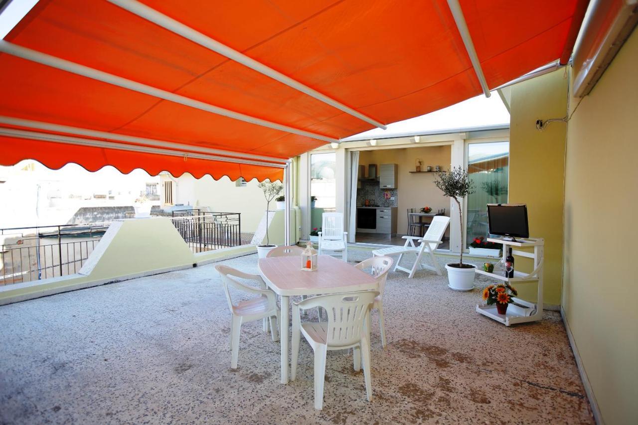 Re Sole Case Vacanze - Esclusivo Attico M A R T E Con Spaziosissima Terrazza Solarium Attrezzata Авола Екстер'єр фото
