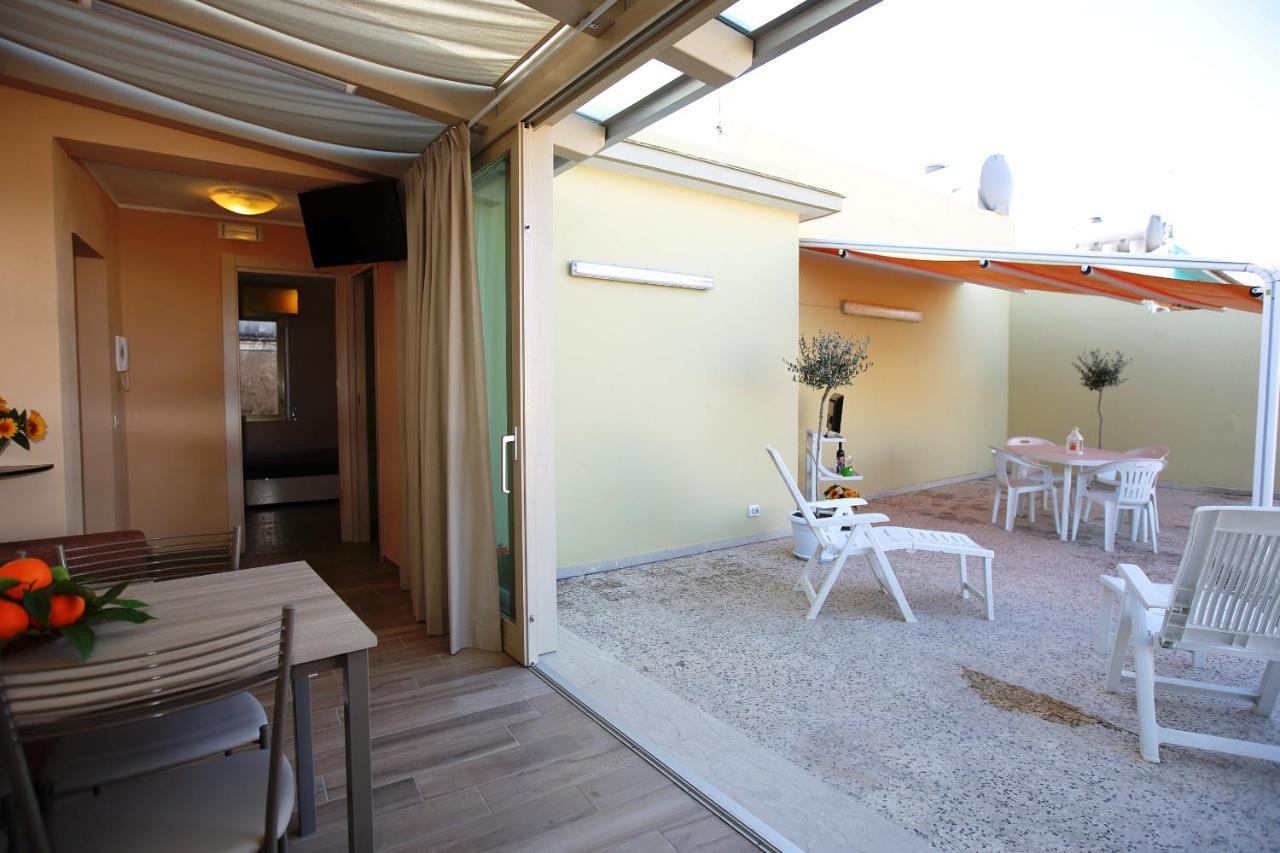 Re Sole Case Vacanze - Esclusivo Attico M A R T E Con Spaziosissima Terrazza Solarium Attrezzata Авола Екстер'єр фото
